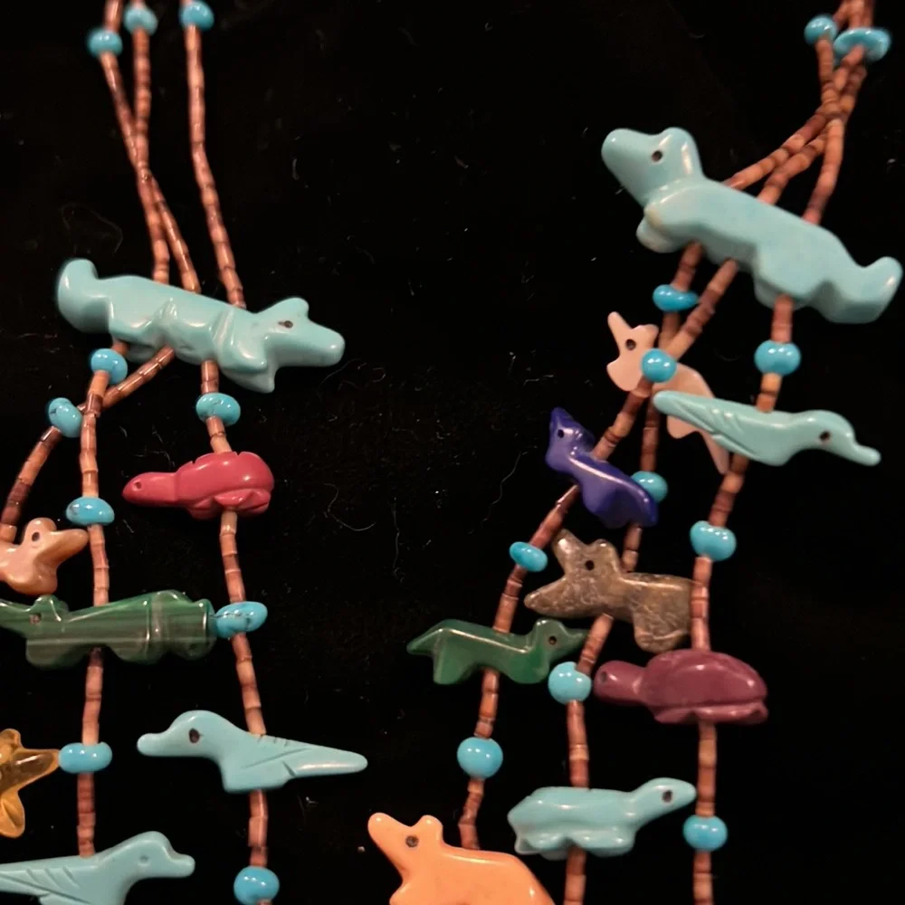 Vintage Native American Southwest multi strand carved gemstone necklace 32” - Picture 4 of 13